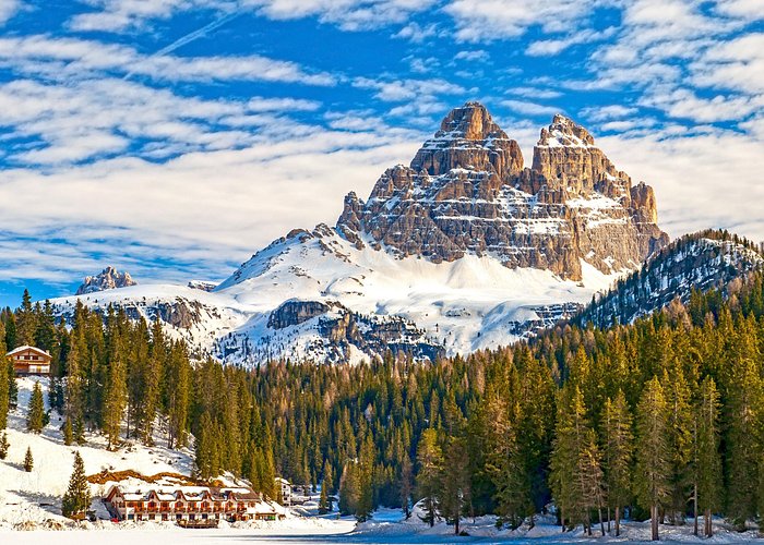 Private taxi from Venice to Dolomites ski resort